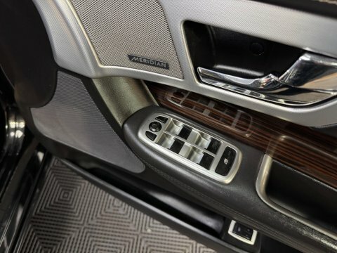 Jaguar XF  Black #30