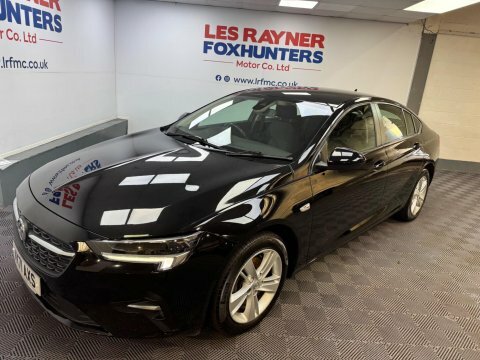 Vauxhall Insignia 1.5 Turbo D Se Nav White #25