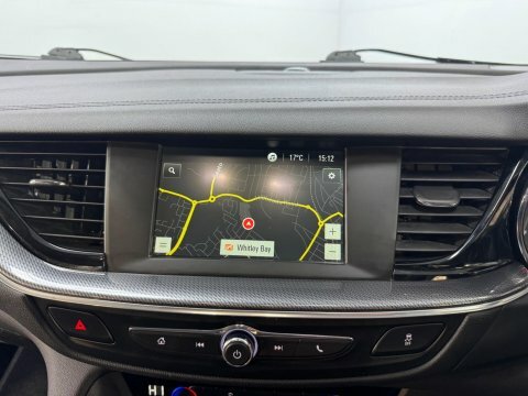 Vauxhall Insignia 1.5 Turbo D Se Nav White #13