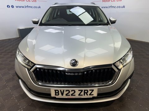 Skoda Octavia 1.5 Tsi Act Silver #6