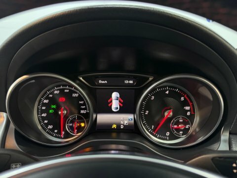 Mercedes-Benz CLA Class Cla 200D Sport Black #36