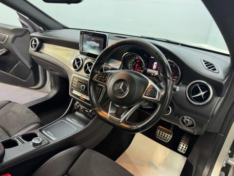 Mercedes-Benz CLA Class Cla 200D Sport Black #7