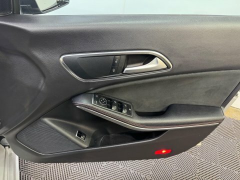Mercedes-Benz CLA Class Cla 200D Sport Black #29