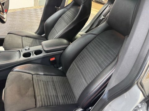 Mercedes-Benz CLA Class Cla 200D Sport Black #45