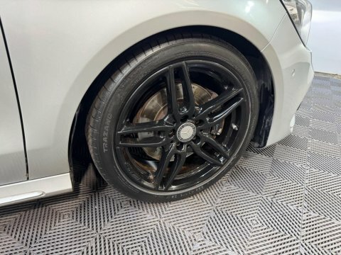 Mercedes-Benz CLA Class Cla 200D Sport Black #12