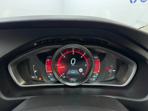 Volvo V40 2013 1.6L T2 Se Lux 118 Bhp Blue #81