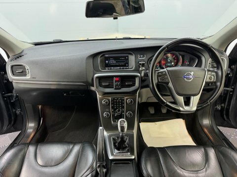Volvo V40 2.0 D3 Se Grey #4