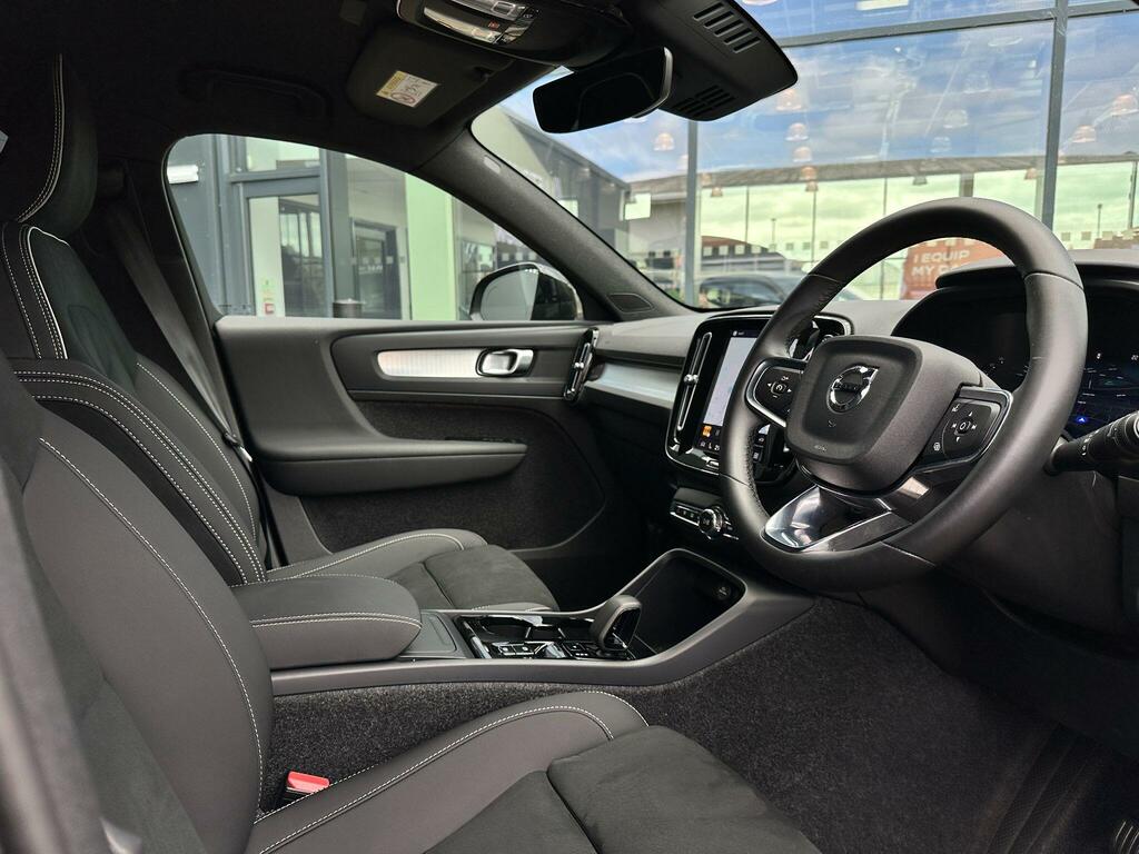 Volvo XC40 2.0 B4 Mhev Plus Black Edition Dct Euro 6 S LM75KVH Black #6