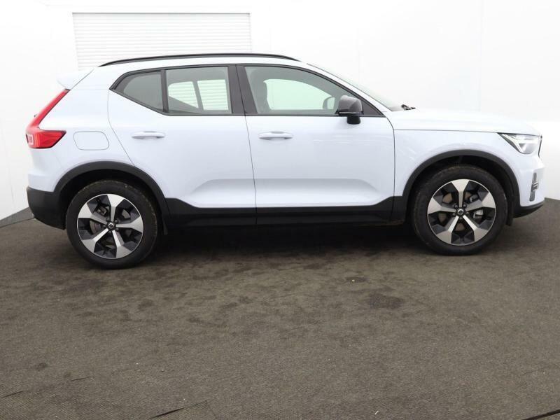 Volvo XC40 2.0 B4 Mhev Plus Dark Dct Euro 6 Ss White #3