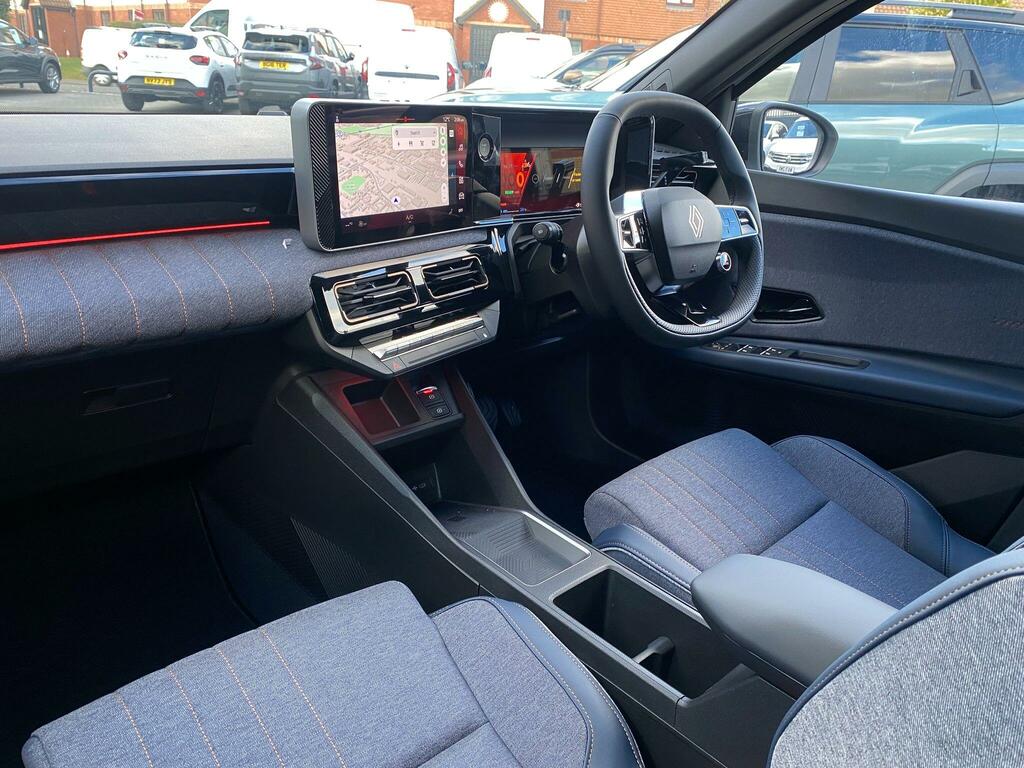 Renault 4 E-Tech Comfort Range 52Kwh Techno Black #2