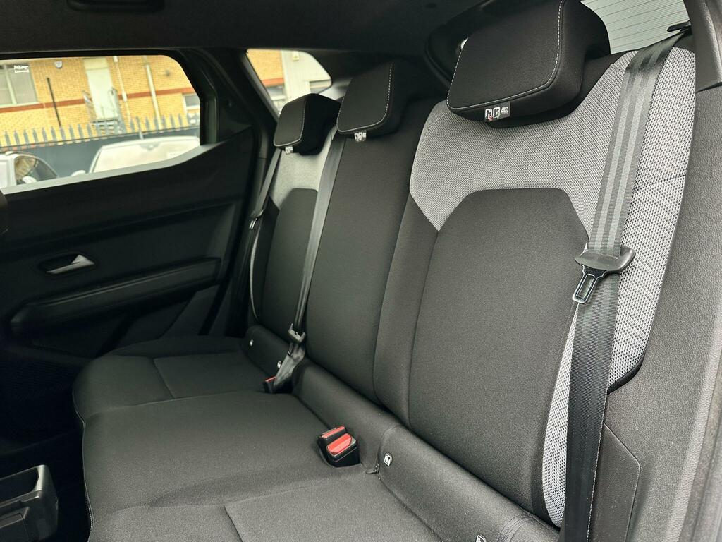 Dacia Duster 1.2 Tce 130 Extreme 4X4 Grey #30