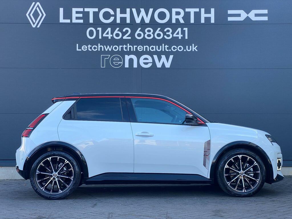 Renault 5 E-Tech Comfort Range 52Kwh Iconic Five Red #4