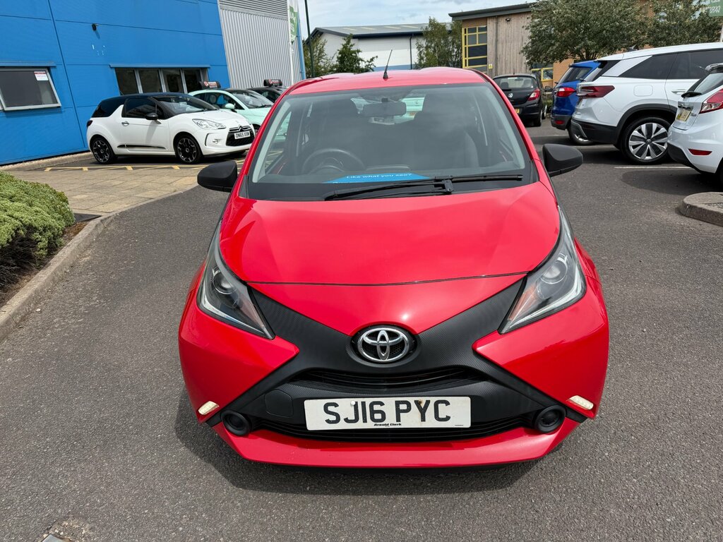 Toyota Aygo 1.0 Vvt-i X Hatchback Euro 5 Eur SJ16PYC Red #2
