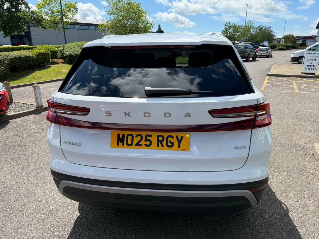 Skoda Kodiaq 2.0 Tdi Se L Suv Dsg 4Wd Euro 6 Ss White #6