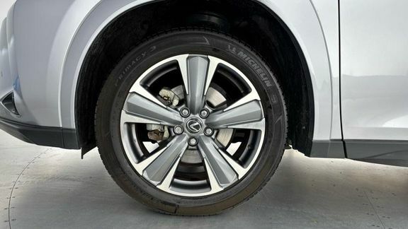 Lexus UX 300E Takumi  #5