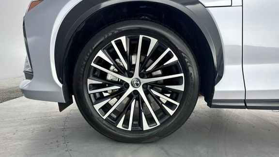 Lexus RZ 450E Takumi  #6