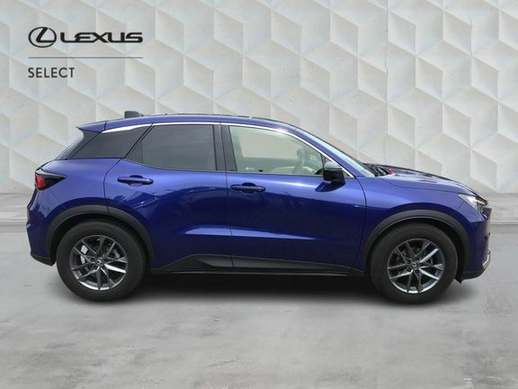 Lexus LBX Premium Blue #2