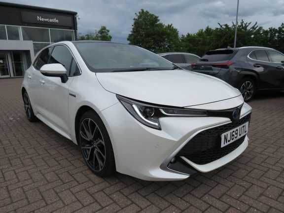 Toyota Corolla Excel 2.0 Hb Pan Trk White