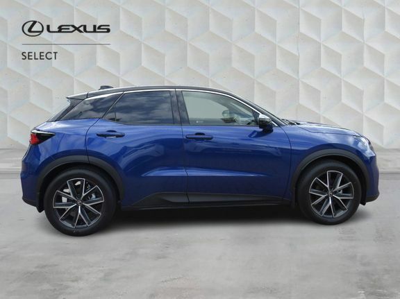 Lexus LBX Premium Plus Design Blue #2