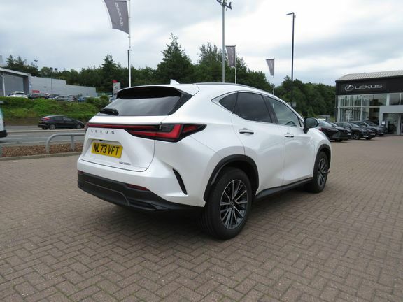 Lexus NX 350H Premium Pack White #3