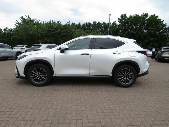 Lexus NX 350H Premium Pack White #6