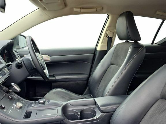 Lexus CT 200H Advance Cvt Red #16