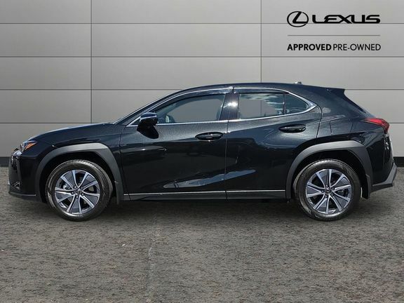 Lexus UX 300E Urban Black #6