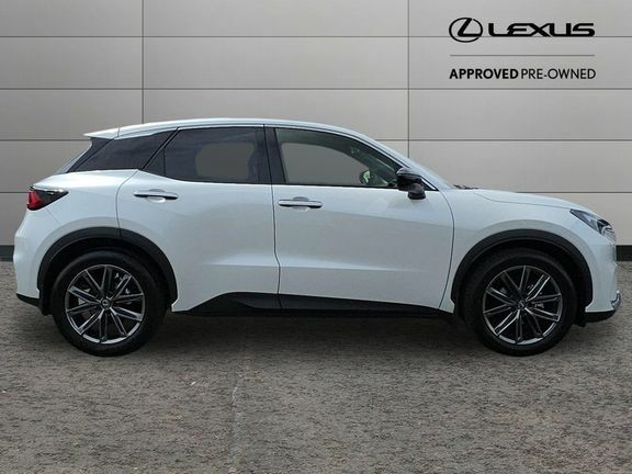 Lexus LBX Premium Plus Black Interior DY26ETV White #2