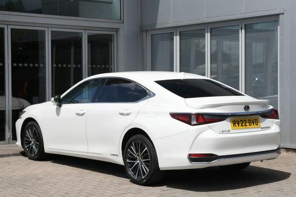 Lexus ES Es Premium Edition White #2
