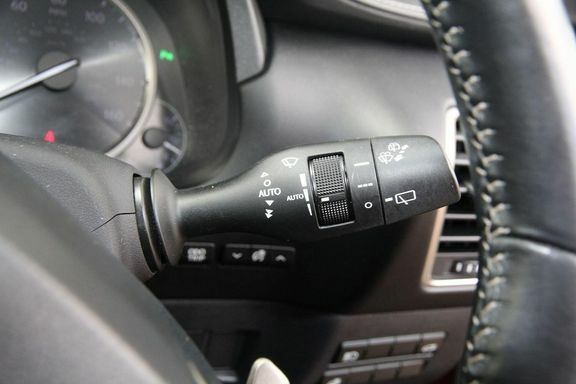 Lexus NX Premium Silver #36
