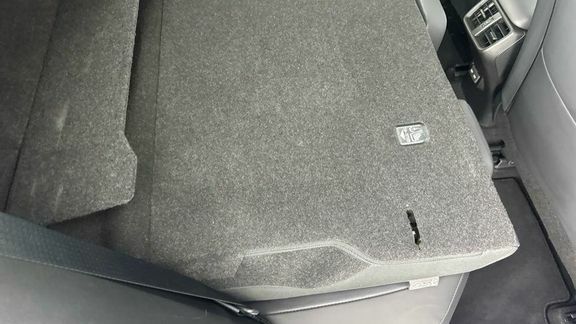 Lexus UX Suv Silver #14