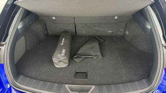 Lexus UX Suv Silver #18
