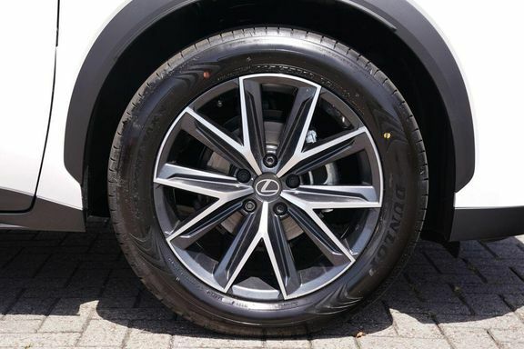 Lexus LBX 1.5 Vvt-ie Premium Plus E-cvt Euro 6 Ss  #22