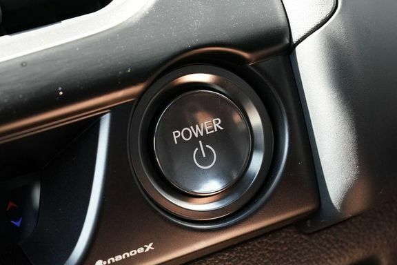 Lexus UX 300H E4 2.0 F-sport Cvt White #17