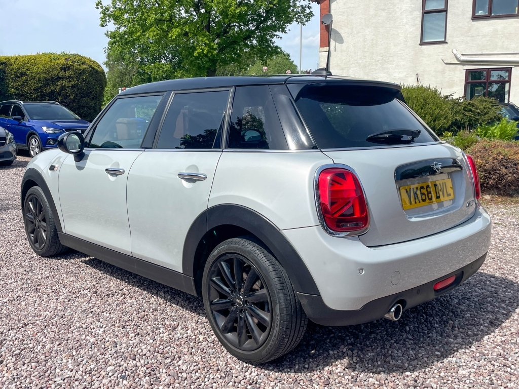 Mini Hatch 1.5 Cooper Chili Pack YK68DVL White #6