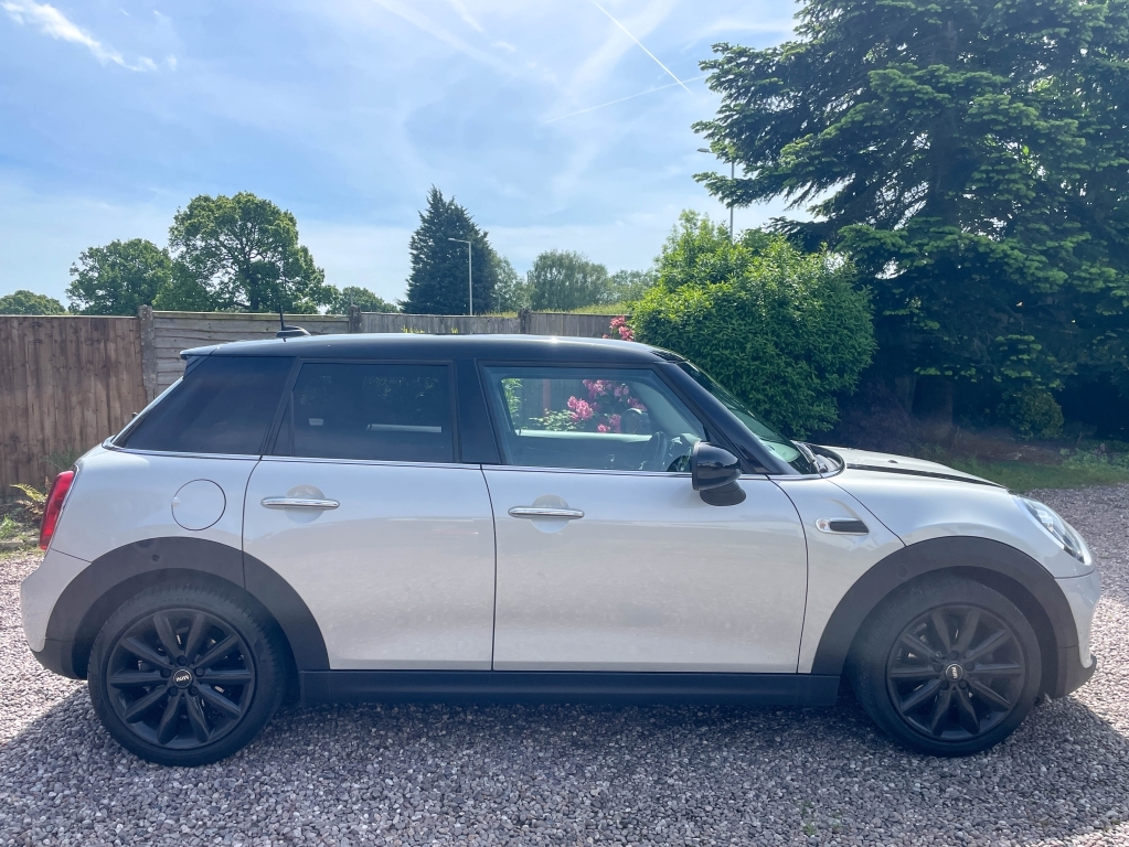 Mini Hatch 1.5 Cooper Chili Pack YK68DVL White #4
