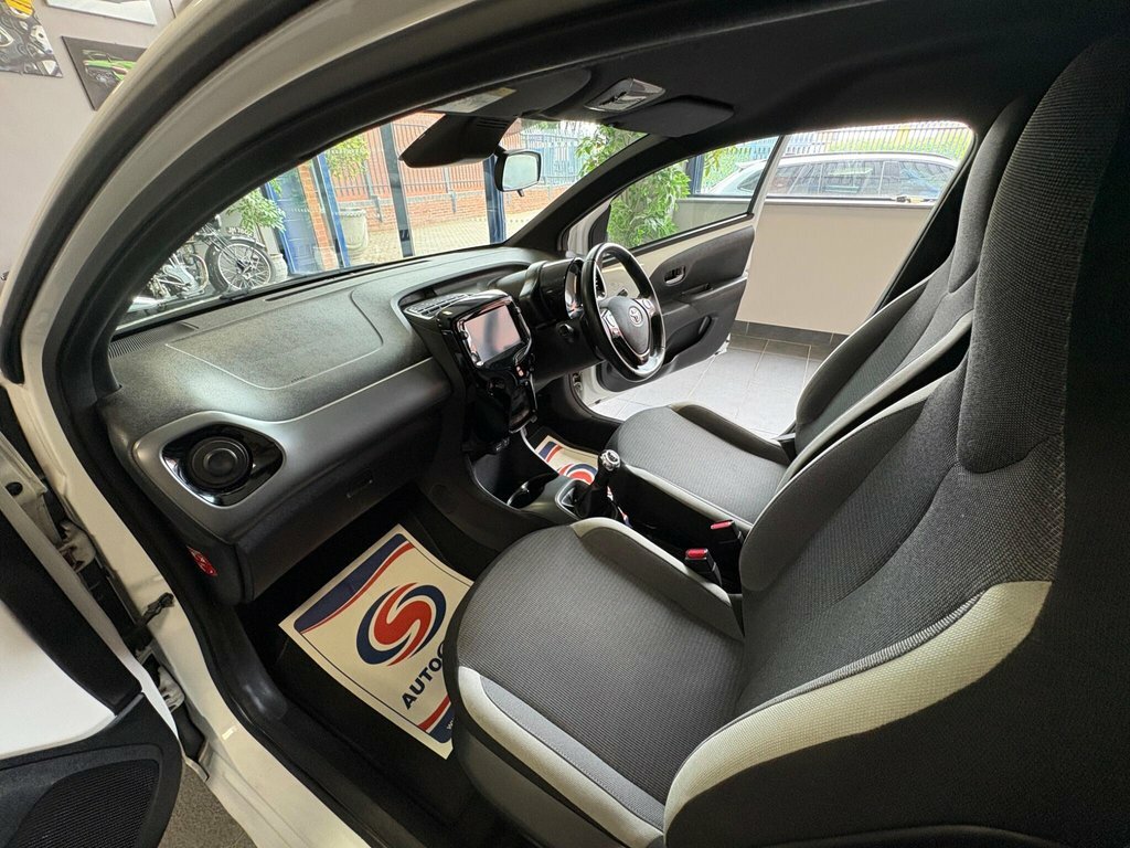 Toyota Aygo Hatchback Red #13