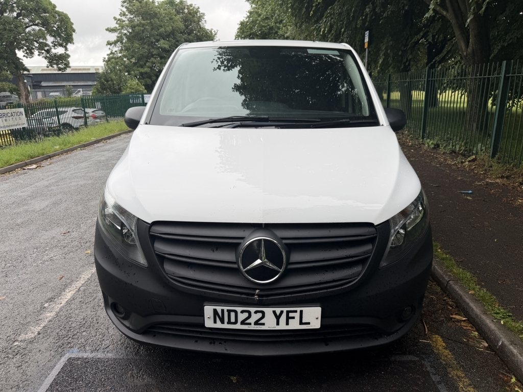 Mercedes-Benz Vito 2.0 114 Progressive L2 White #2