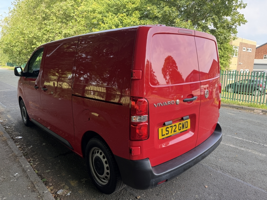 Vauxhall Vivaro 1.5 L1h1 F2700 Dynamic Ss Red #5
