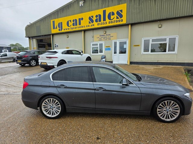 BMW 3 Series 330D Luxury Saloon Grey #3