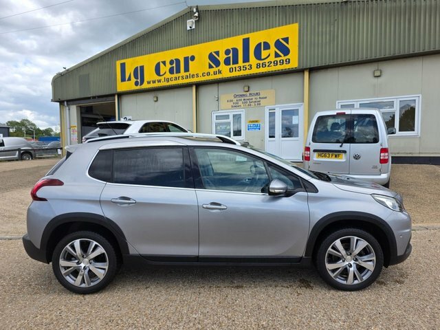 Peugeot 2008 Puretech Allure Suv Grey