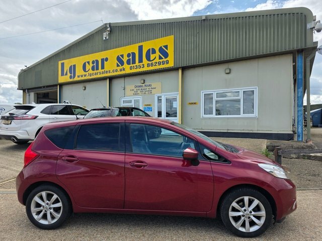 Nissan Note Dig-s Tekna Hatchback Red