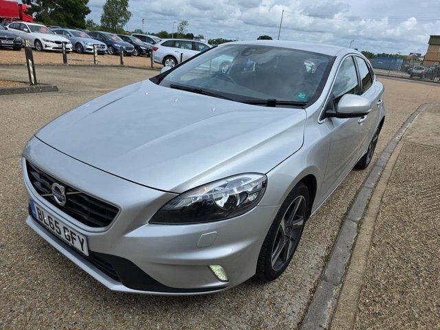 Volvo V40 D3 R-design Nav Hatchback Silver #4