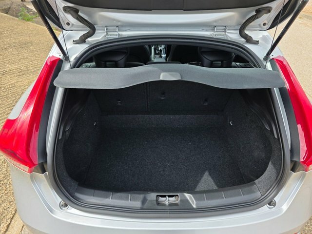 Volvo V40 1.6 D2 R-design Lux 113 Bhp Grey #8