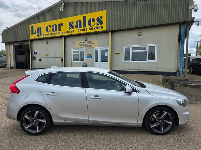 Volvo V40 D3 R-design Nav Hatchback Silver