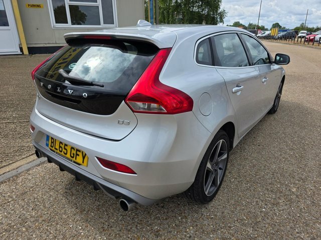 Volvo V40 1.6 D2 R-design Lux 113 Bhp Grey #9