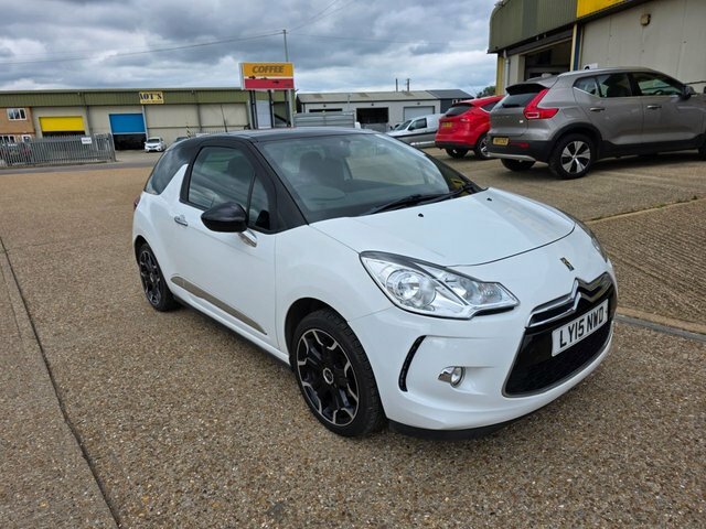 DS DS 3 Puretech Dstyle Hatchback White #5