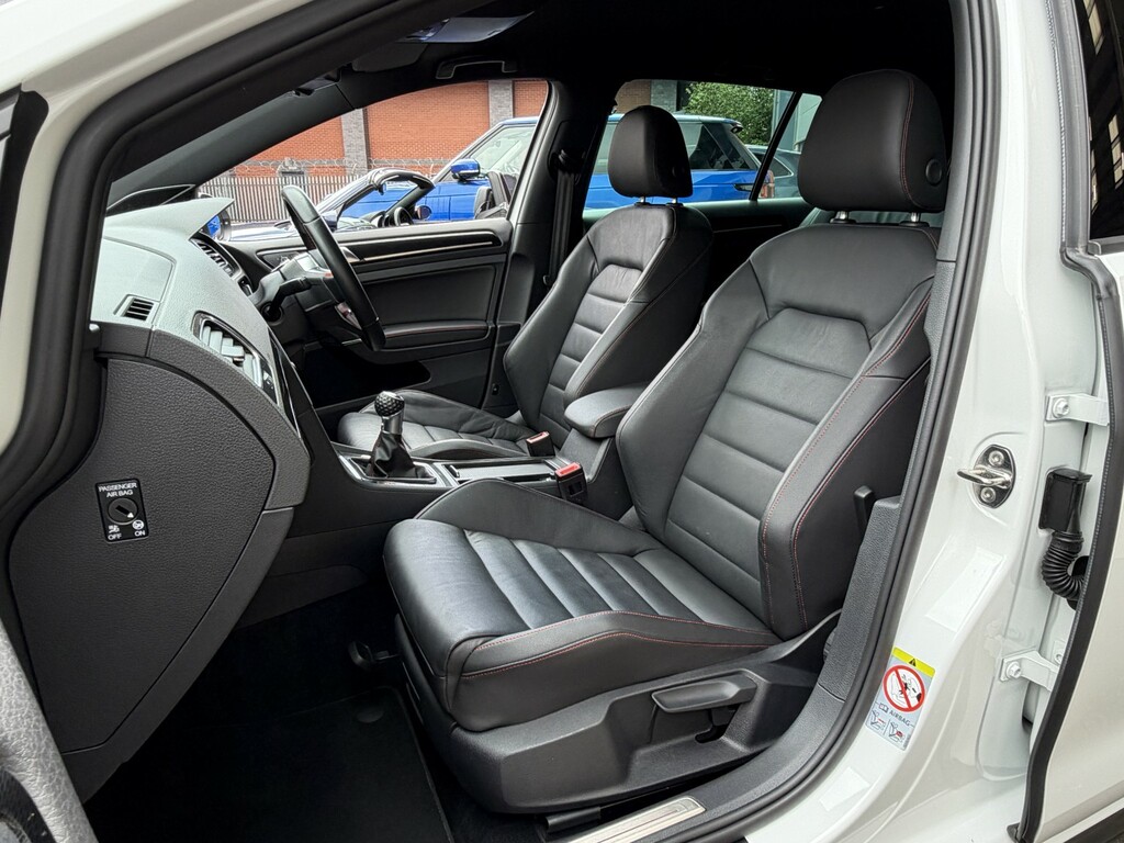 Volkswagen Golf Hatchback 2.0 Tsi Bluemotion Tech Gti Performance White #5