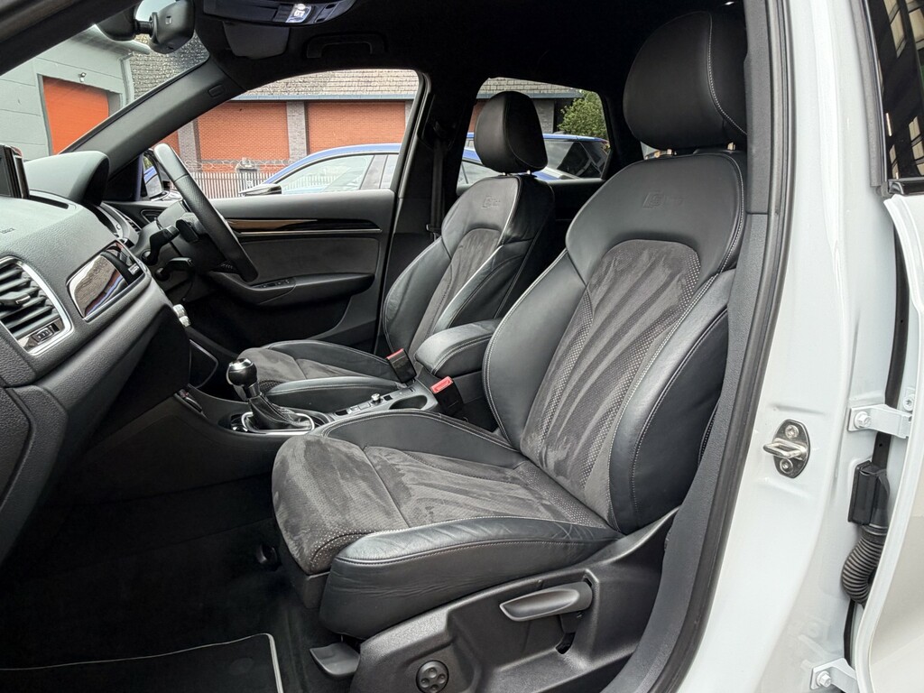 Audi Q3 Suv 2.0 Tdi Black Edition Suv S Tronic DC17XCR White #4