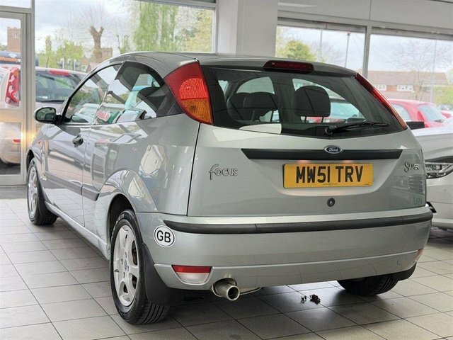 Ford Focus 16V Silver Hatchback MW51TRV Silver #6